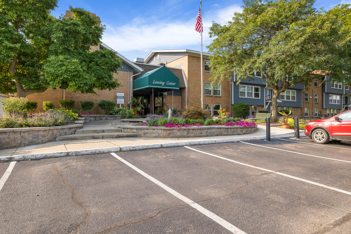 Photos and Video of Southgate Apartments in Southgate, MI